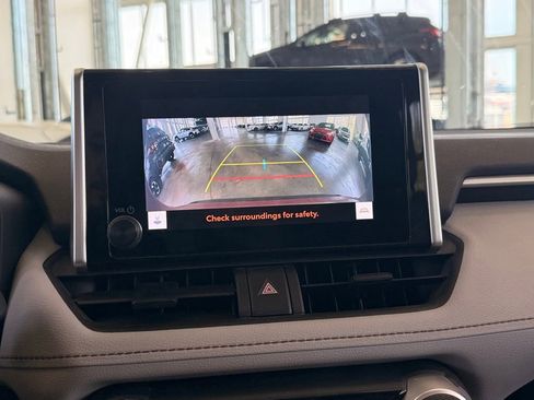 Used 2023 Toyota RAV4 XLE w/ Convenience Package AWD/4WD image 15