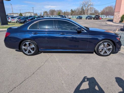 Used 2017 Mercedes-Benz E 300 4MATIC image 10