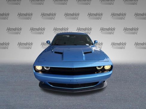 Used 2015 Dodge Challenger R/T Scat Pack RWD image 3