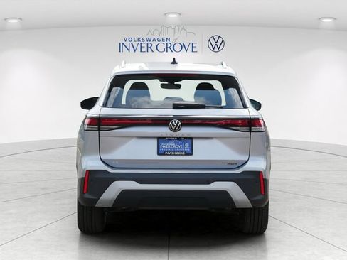 Certified 2025 Volkswagen Tiguan SE AWD/4WD image 6