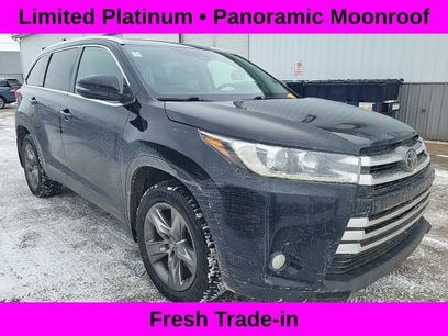 Used 2017 Toyota Highlander Limited Platinum