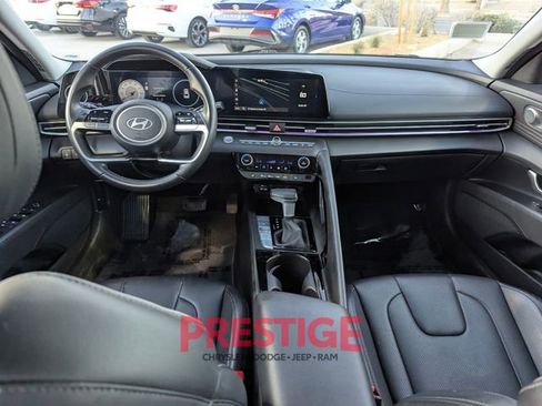 Used 2024 Hyundai Elantra Limited image 27
