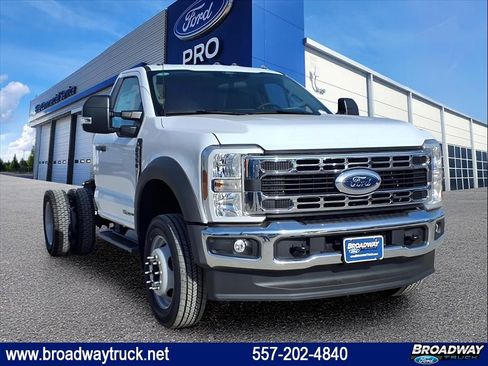 New 2026 Ford F550 4x4 Regular Cab Super Duty image 1