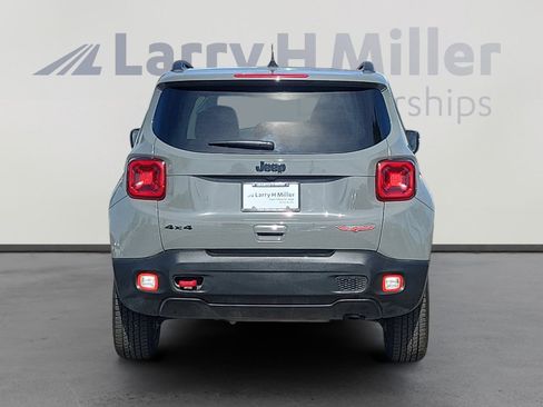 Used 2023 Jeep Renegade Trailhawk w/ Sun/Sound Group AWD/4WD image 4
