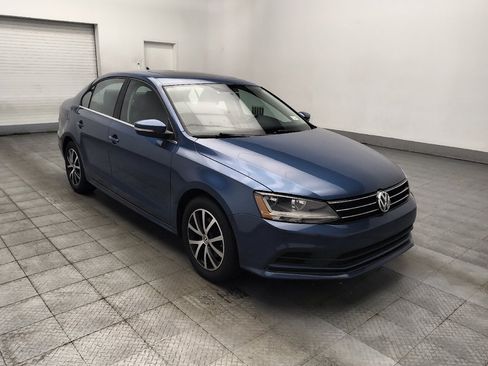Used 2017 Volkswagen Jetta SE FWD image 13