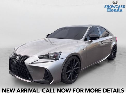 Used 2017 Lexus IS 200t F Sport w/ F Sport Package RWD image 2