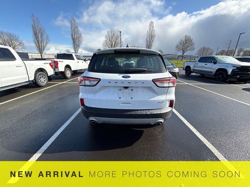 Used 2020 Ford Escape S image 5