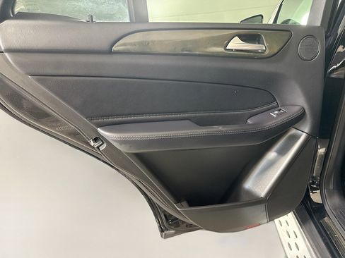 Used 2017 Mercedes-Benz GLE 350 w/ Premium 1 Package image 26