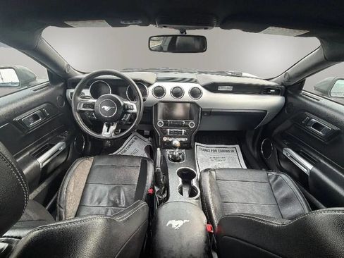 Used 2015 Ford Mustang Premium image 13