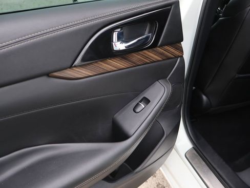 Used 2017 Nissan Maxima Platinum FWD image 10