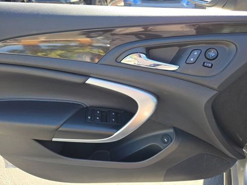 Used 2014 Buick Regal FWD image 17