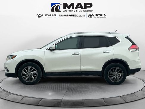 Used 2015 Nissan Rogue SL w/ SL Premium Package image 2