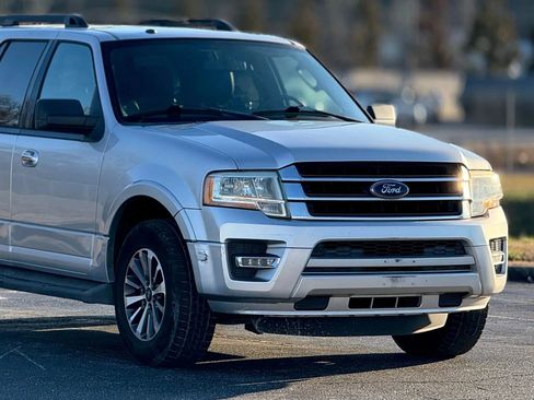 Used 2015 Ford Expedition XLT w/ Equipment Group 201A image 15