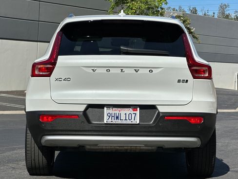 Used 2023 Volvo XC40 B5 Ultimate w/ Protection Package Premier AWD/4WD image 5