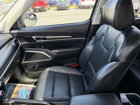 Used 2025 Kia Telluride S AWD/4WD image 29