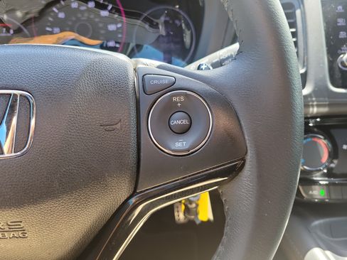 Certified 2019 Honda HR-V Sport image 30