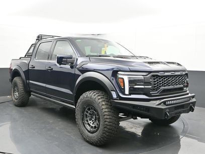New 2025 Ford F150 Raptor w/ Equipment Group 803A Raptor R