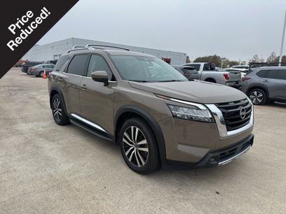 Certified 2024 Nissan Pathfinder Platinum