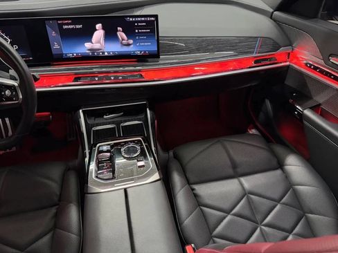 Used 2023 BMW 740i w/ Parking Assistance Package RWD image 32