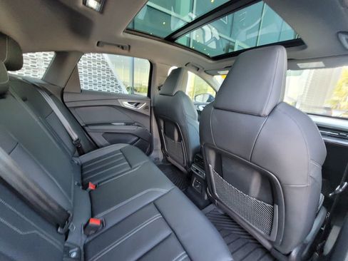 Certified 2023 Audi Q4 e-tron Premium Plus w/ Premium Plus AWD/4WD image 19