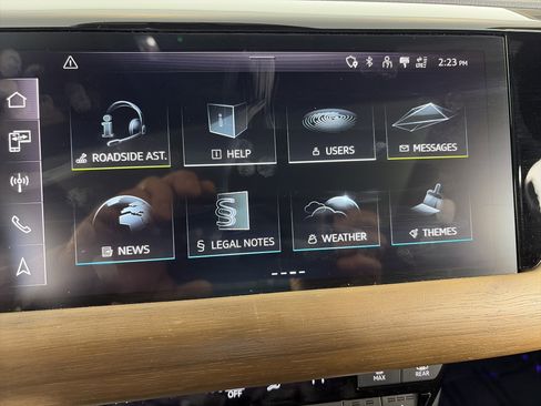 Certified 2023 Audi e-tron GT Prestige w/ Prestige Package image 19