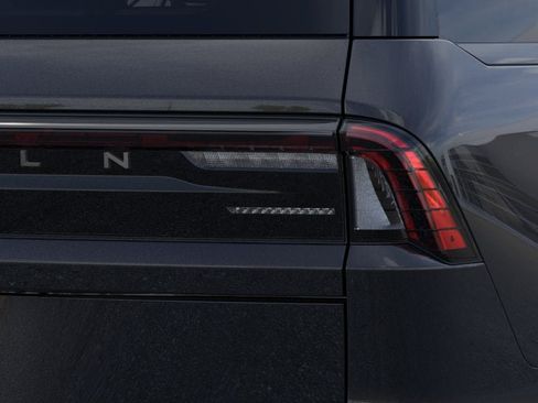 New 2026 Lincoln Navigator Reserve w/ Jet Appearance Package AWD/4WD image 46