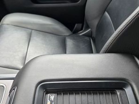 Used 2017 GMC Sierra 3500 SLT image 25