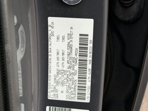 Used 2024 Toyota Tacoma TRD Off-Road image 21