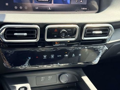 New 2026 Nissan Sentra SV w/ Floor Mat Package FWD image 21