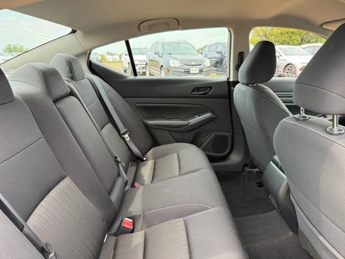 Used 2024 Nissan Altima 2.5 SV FWD image 38