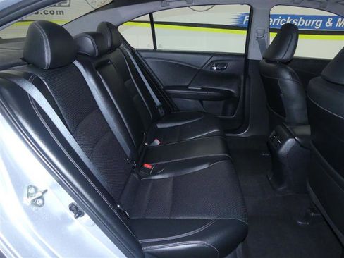 Used 2016 Honda Accord EX-L image 25