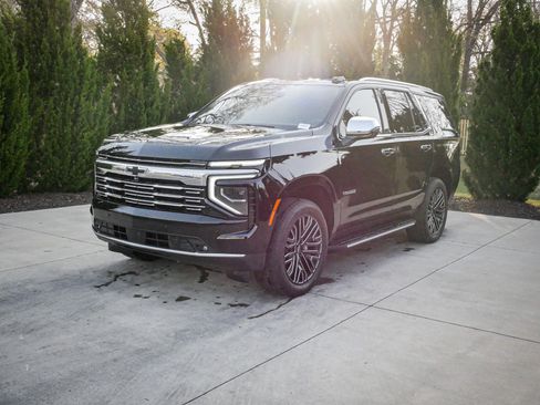 Used 2026 Chevrolet Tahoe Premier w/ Sun And Tow Package image 5