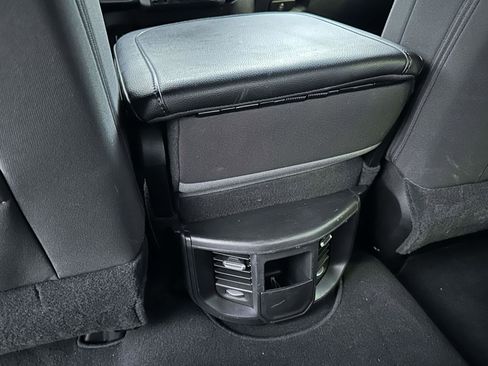 Used 2024 RAM 2500 Big Horn image 16