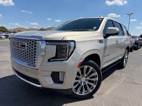 Used 2023 GMC Yukon Denali w/ Denali Reserve Package AWD/4WD image 2
