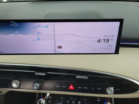 New 2026 Genesis GV70 2.5T AWD/4WD image 8