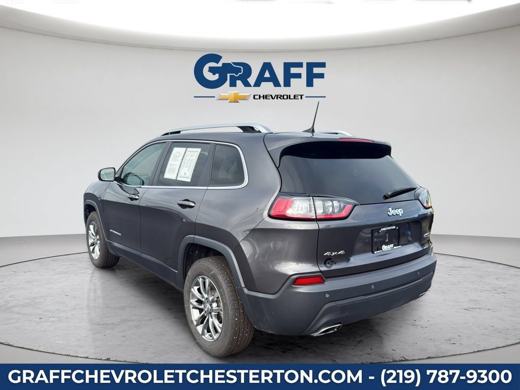 Used 2019 Jeep Cherokee Latitude Plus AWD/4WD image 5