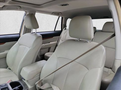 Used 2013 Subaru Outback 3.6R Limited image 9