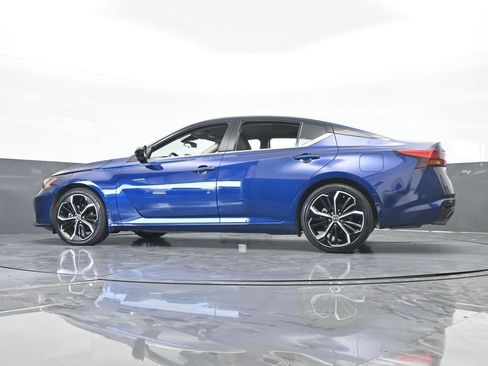 Used 2024 Nissan Altima 2.5 SR image 56