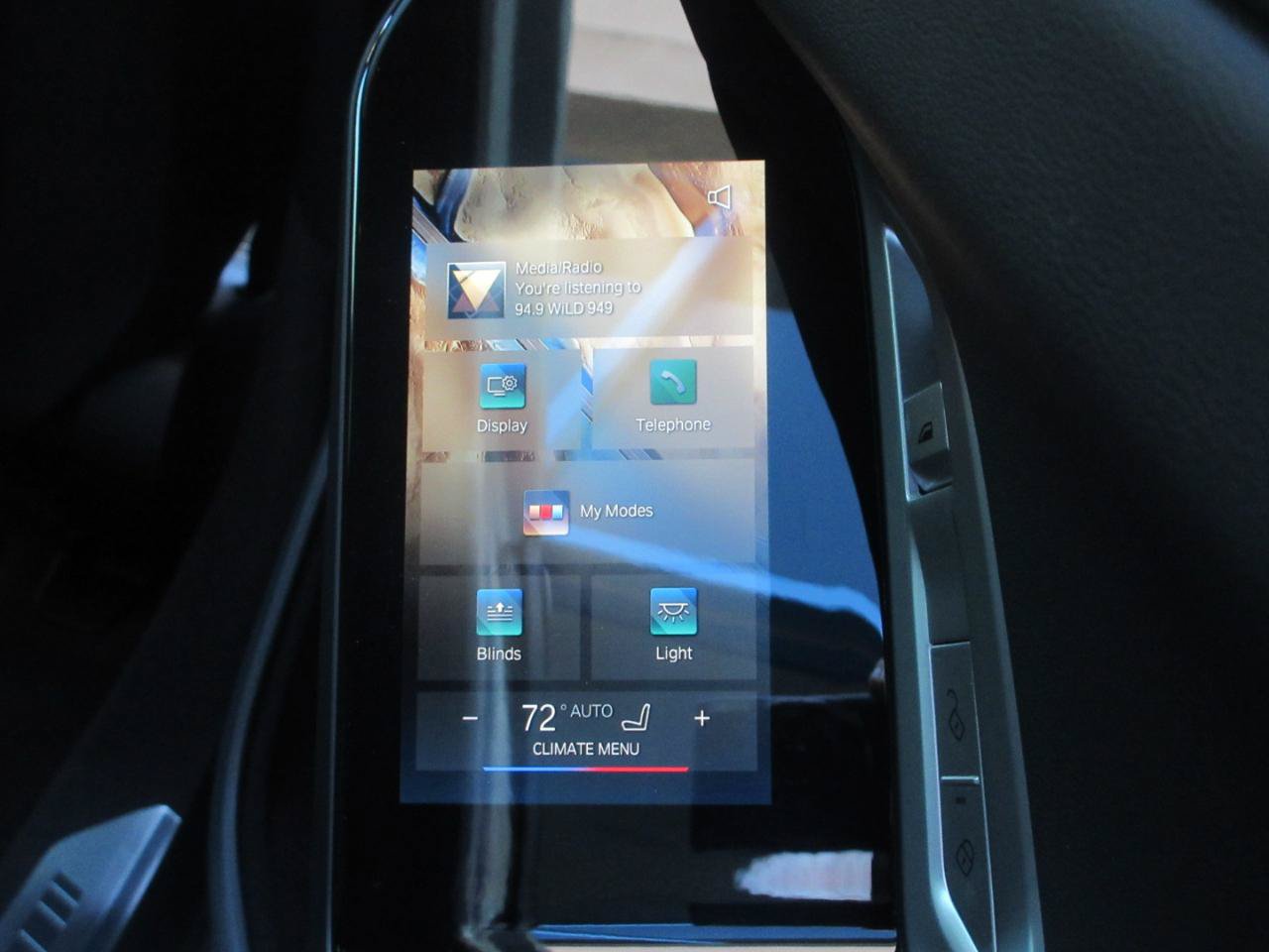 Used 2023 BMW 760i xDrive AWD/4WD image 38