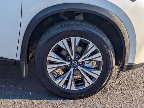 Certified 2023 Nissan Rogue SV w/ SV Premium B Package image 8