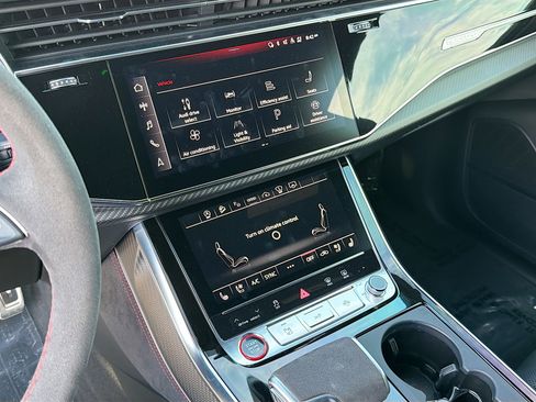 Used 2024 Audi RS Q8 w/ Black Optic Package image 27