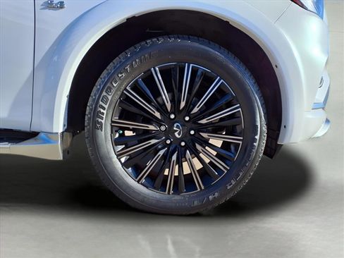 Used 2019 INFINITI QX80 Limited image 9