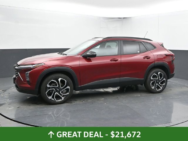 Used 2024 Chevrolet Trax RS w/ Sunroof Package FWD image 9