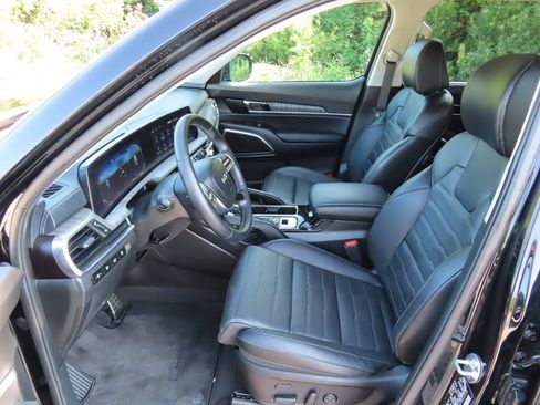 Certified 2024 Kia Telluride SX Prestige w/ Towing Package AWD/4WD image 30