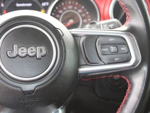 Used 2020 Jeep Wrangler Unlimited Rubicon w/ LED Lighting Group AWD/4WD image 21