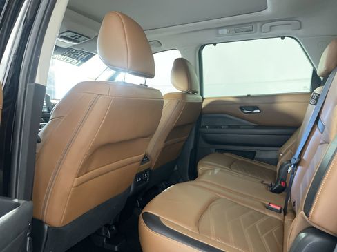 Certified 2024 Nissan Pathfinder Platinum w/ Cargo Package image 25