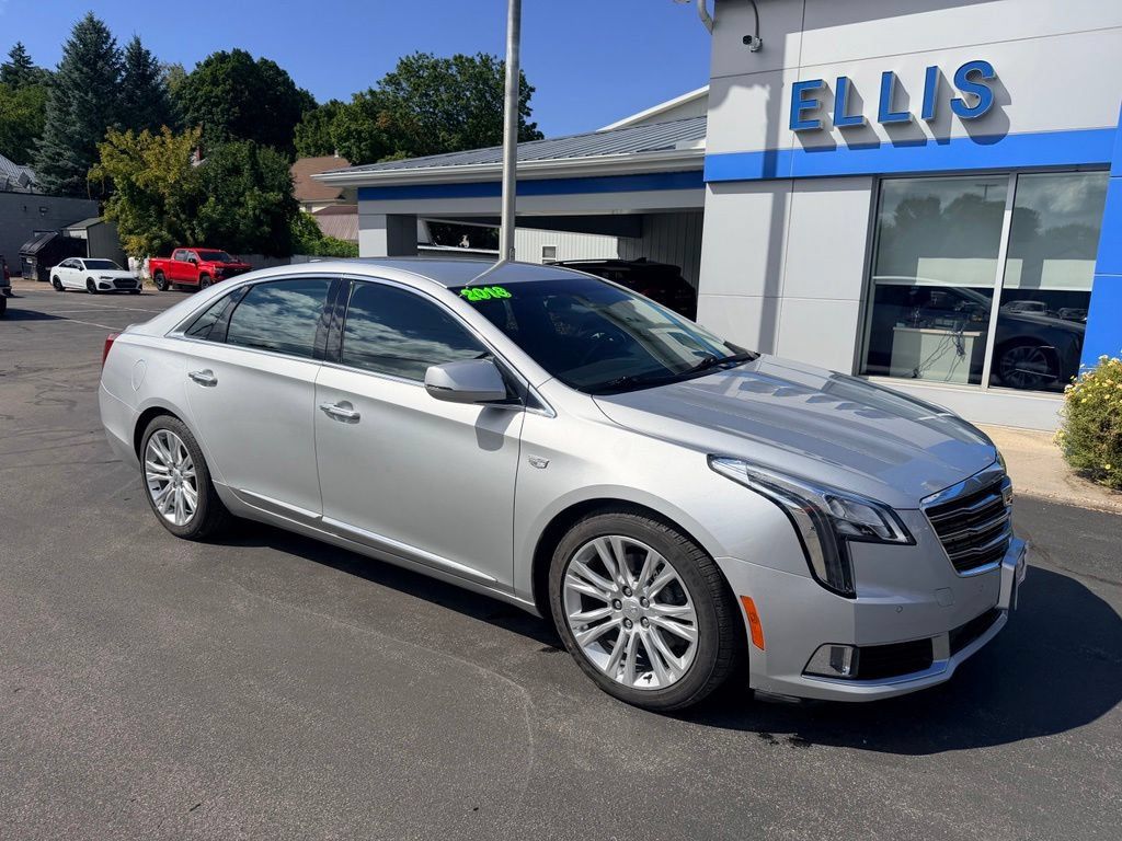 Used 2018 Cadillac XTS Luxury AWD/4WD image 3