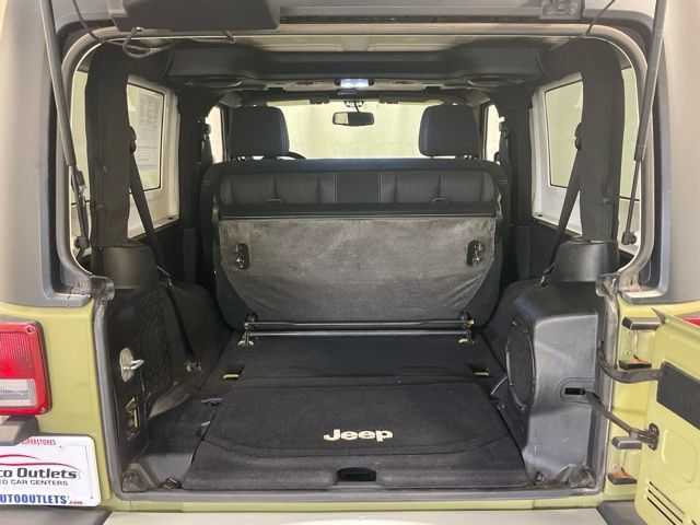 Used 2013 Jeep Wrangler Sahara w/ Connectivity Group AWD/4WD image 10