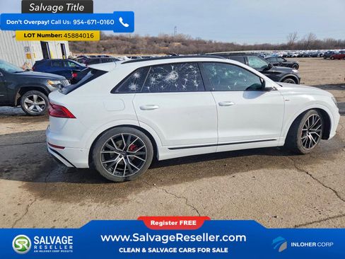 Used 2019 Audi Q8 Prestige w/ Luxury Package AWD/4WD image 4