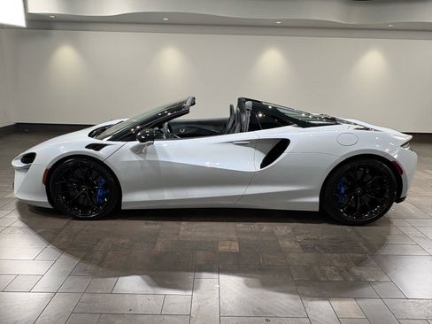 New 2026 McLaren Artura Spider image 3